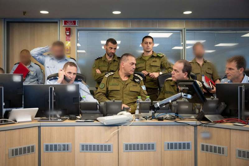 „O perdea de fum perfectă”: Cum au fost înșelați liderii de la Teheran de către israelieni înaintea atacului devastator din Iran