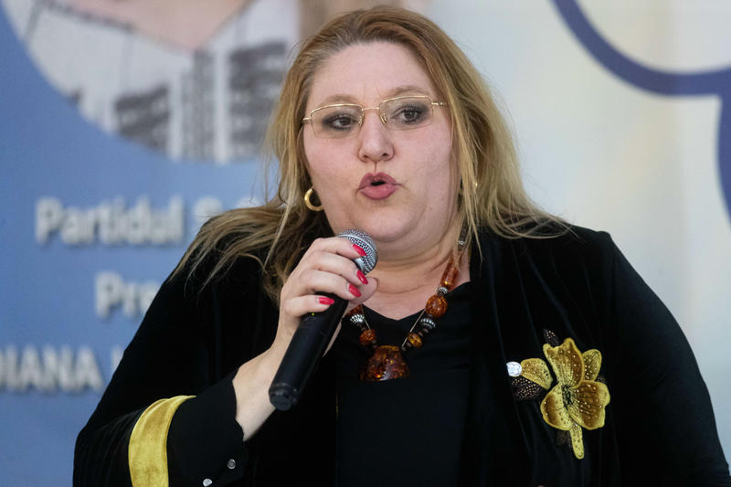 Partidul condus de Diana Șoșoacă acuză o „strategii” ale PSD, PNL, USR și UDMR pentru atragerea parlamentarilor opoziției suveraniste