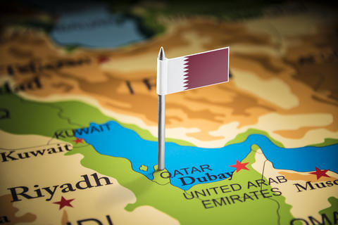 Qatarul, gazda celei mai mari baze militare americane din regiune, își suspendă temporar spațiul aerian / Recomandări pentru cetățeni din partea SUA și Marii Britanii