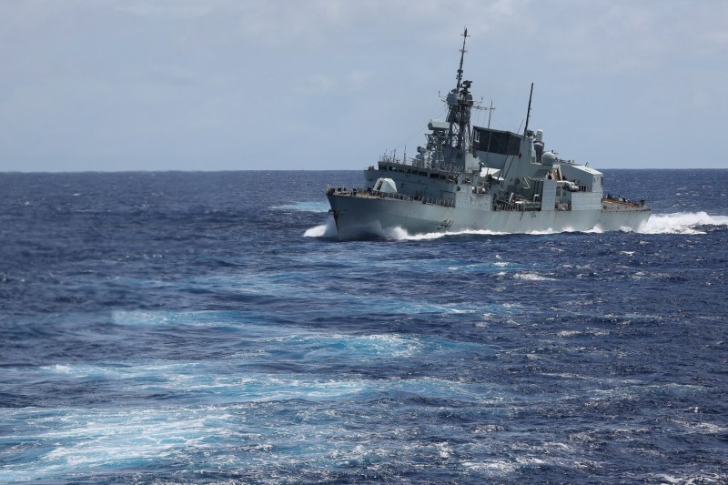 Reacția autorităților chineze după trecerea unei nave de război britanice prin Strâmtoarea Taiwan