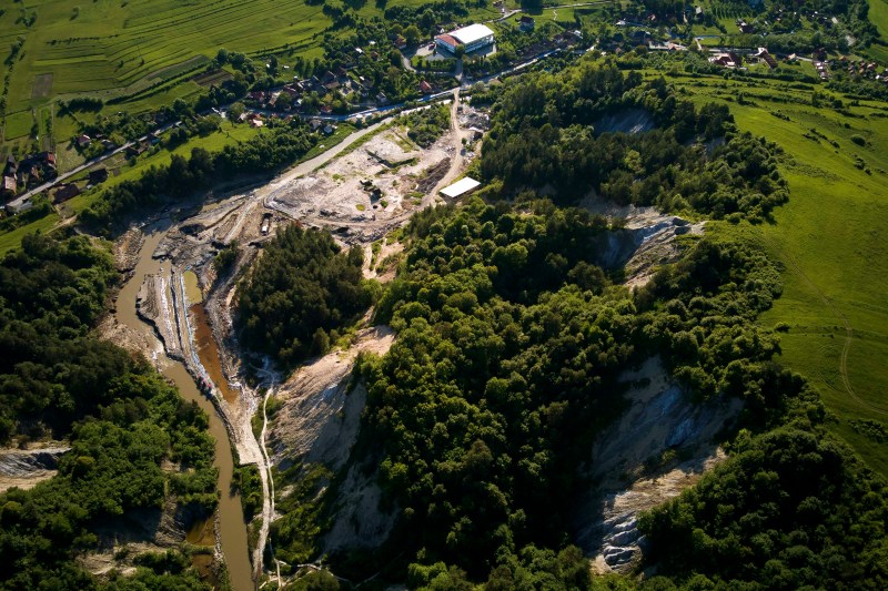 Situația ecologică din Mureș: „Fauna sălbatică a intervenit pentru a preveni probleme mai grave. Animalele au curățat Târnava Mică de peștii decedați”