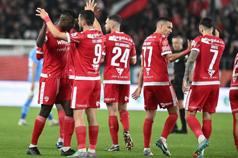 SuperLiga: Dinamo plănuiește să concedieze mai mulți jucători. Numele inițiale de pe listă