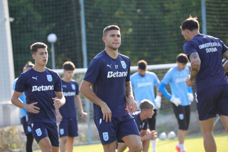 SuperLiga: Universitatea Craiova și-a reunit lotul cu 29 de jucători prezenți, dintre care doar 4 sunt fundași