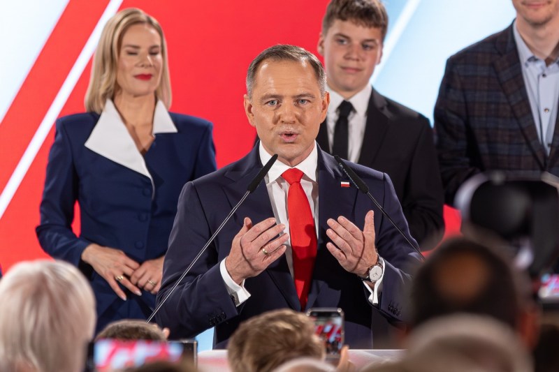 „Trăim vremuri anti-elitare”. O analiză a victoriei candidatului conservator din Polonia, scrisă de o jurnalistă din Varșovia, în newsletter-ul de mâine, „Rațiunea, înapoi!”