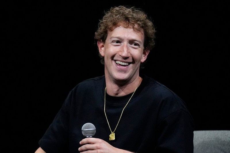 Transformarea lui Mark Zuckerberg: Un lider în stil medieval pe scena Meta.