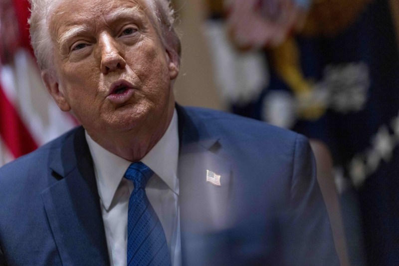 Trump afirmă că nu va ordona eliminarea ayatollahului Khamenei: „Cel puțin deocamdată”