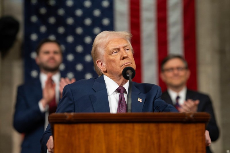 Trump va fi prezent la summitul NATO de la Haga alături de Zelenski