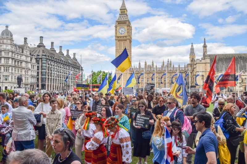 Ucraina introduce legea ce permite cetățenia multiplă, un pas semnificativ pentru diaspora sa vastă