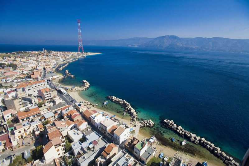 Un pod către Sicilia: Italia explorează o soluție neobișnuită pentru a îndeplini angajamentele de cheltuieli militare asumate la summitul NATO