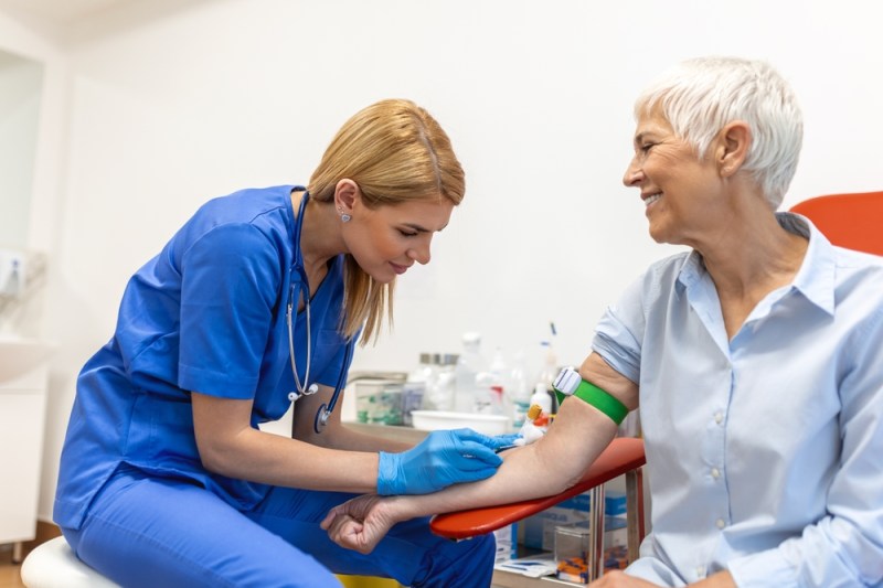 Un test de sânge poate determina vârsta biologică și durata de viață