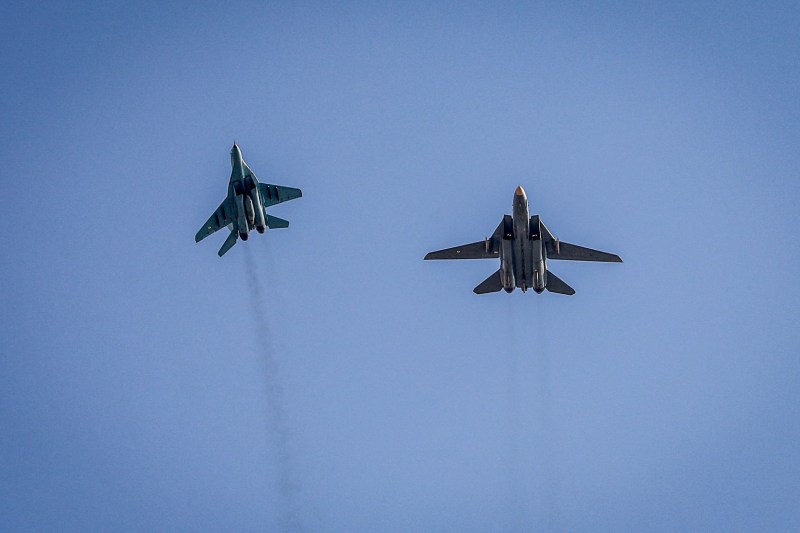 VIDEO: Atac cu dronă - Două avioane F-14 Tomcat iraniene distruse pe aeroportul din Teheran, informează armata israeliană