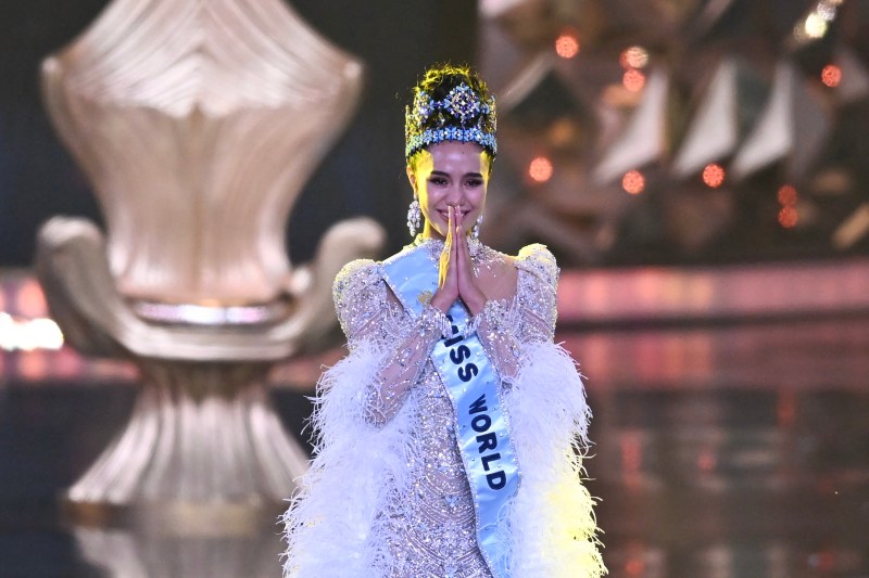 VIDEO: Câștigătoarea concursului Miss World 2025 este Opal Suchata Chuangsri / Reprezentanta României