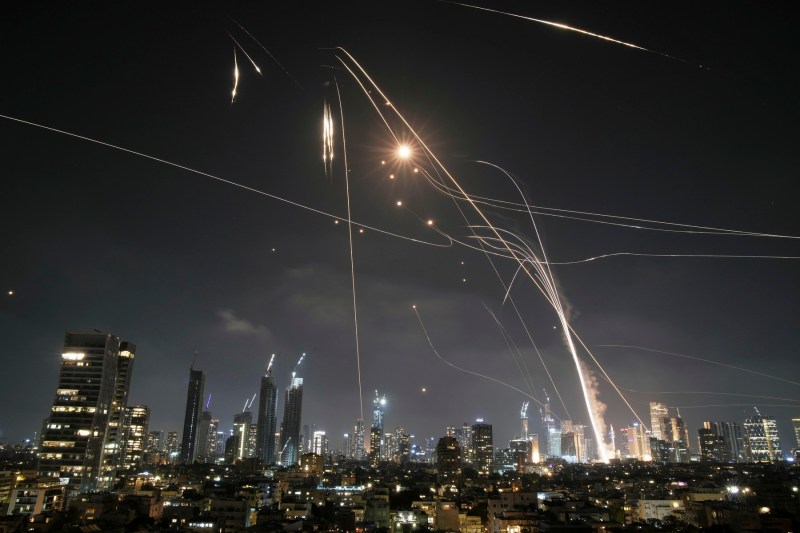 VIDEO Iranul a lansat peste 100 de rachete balistice către Israel. „Răzbunarea noastră abia a început”