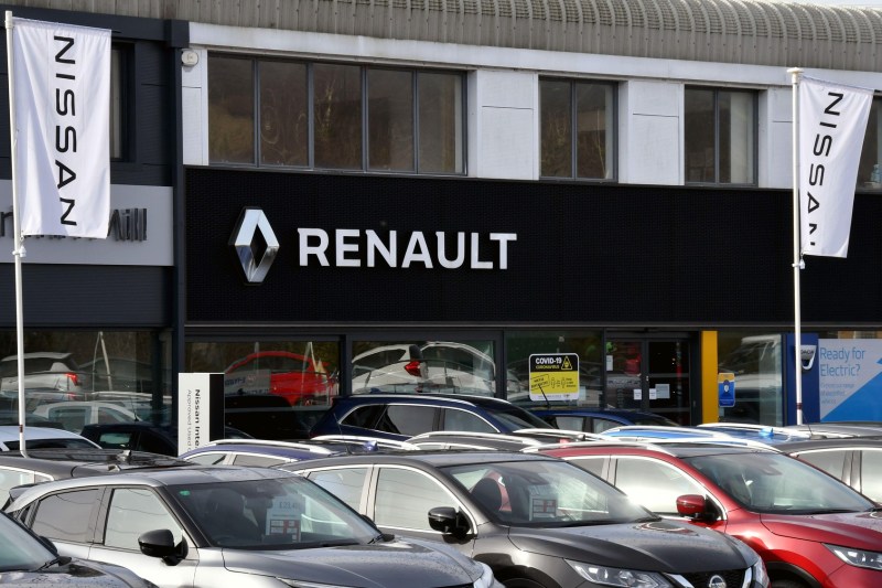 Acțiunile Renault au înregistrat o scădere dramatică după anunțarea estimărilor financiare pentru anul în curs