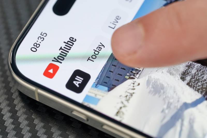Australia introduce măsuri stricte: Tinerii nu vor mai avea acces la YouTube