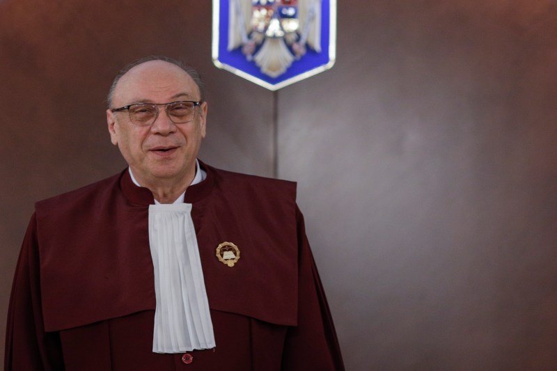 Averile judecătorilor CCR: prime de pensionare de 180.000 de lei pentru Marian Enache, Livia Stanciu și Attila Varga