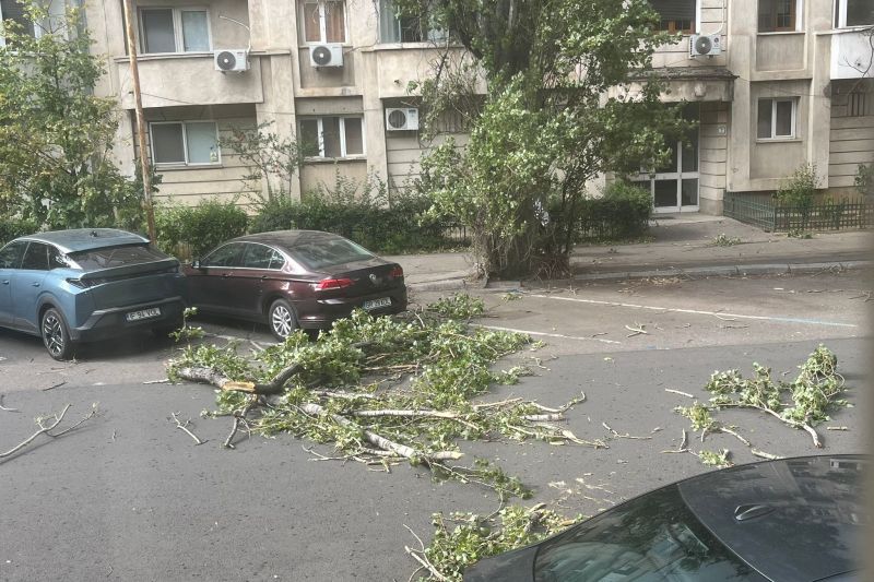 Avertizare de cod roșu de furtună în București. A fost emis un nou mesaj Ro-Alert: „Rafale de 90 km/h”