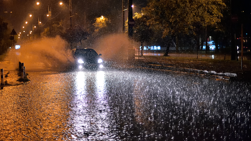 Avertizare meteo în București: Atenție pe străzi în următoarele ore