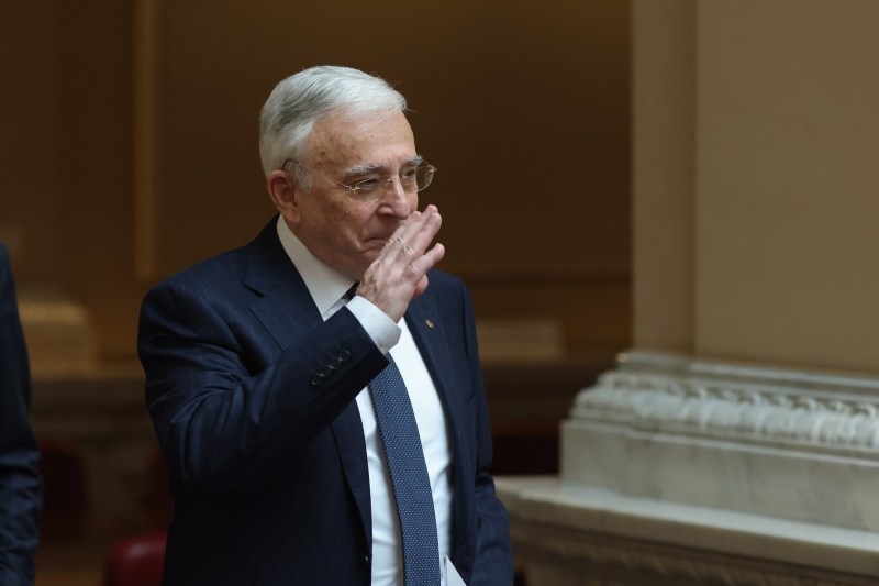BNR își revizuiește rezerva valutară după investiții considerabile pentru a stabiliza leul