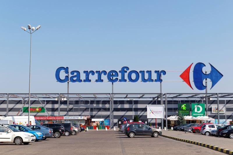 Carrefour renunță la piața italiană: Vânzarea peste 1000 de supermarketuri