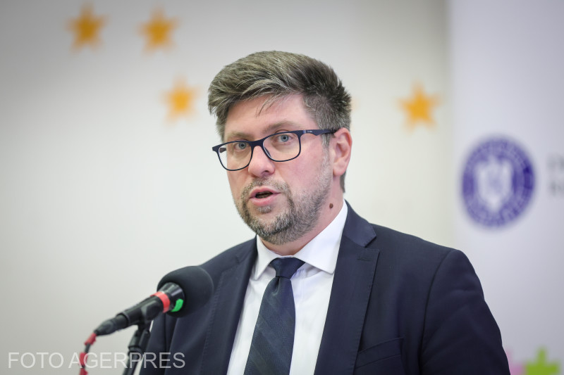 Cine este Dragoș Hotea, consilier pentru politica externă al premierului Ilie Bolojan