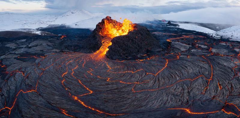 Conexiunea dintre ghețari și activitatea vulcanică: Schimbările climatice ar putea provoca erupții majore