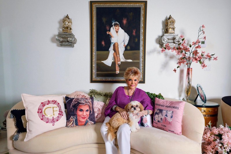 Connie Francis, voce simbolică a anilor '50–'60 și interpreta melodiei „Stupid Cupid”, a încetat din viață la vârsta de 87 de ani. Piesa sa „Pretty Little Baby” a devenit populară pe TikTok în ultimele 12 luni.