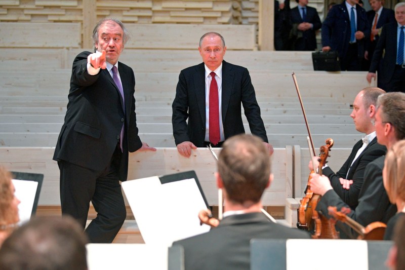 Controversă în Italia: Concertul unui dirijor pro-Putin ar putea deveni o „platformă pentru promovarea propagandei ruse”