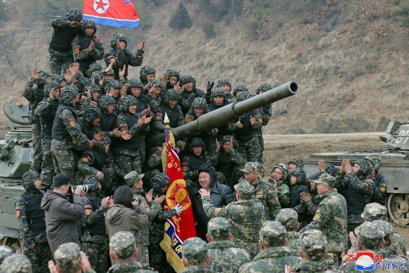 Coreea de Nord intenționează să trimită un număr semnificativ de militari pentru a susține Rusia în conflictul din Ucraina