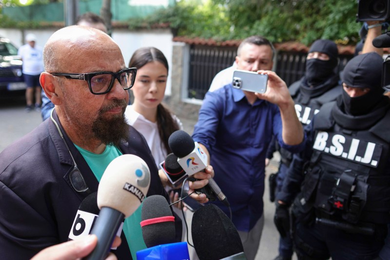 Declarații ale lui Piedone după perchezițiile de pe litoral: „Dacă aș fi ascuns ceva, nu aș fi spus că proprietarul hotelului îmi este prieten”