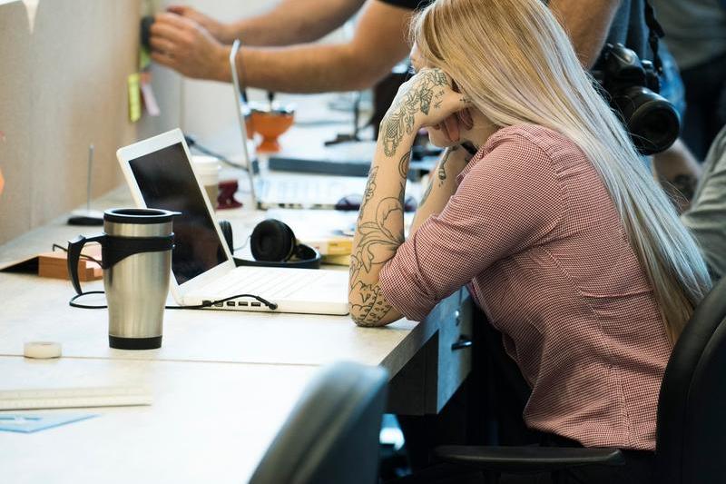 Două profesii vor fi înlocuite de inteligența artificială până la finalul anului, avertizează CEO-ul unui startup inovator în domeniul tehnologiei