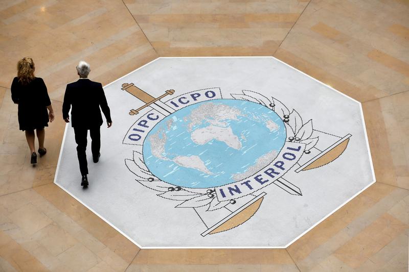 Ex-ministru al Justiției din Moldova, reținut la Paris pentru manipularea alertelor Interpol
