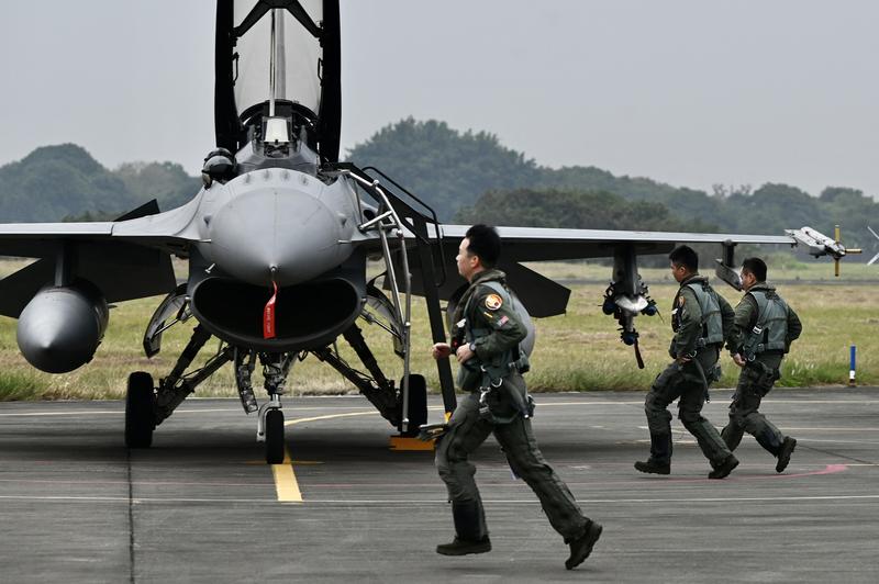 Exercițiu militar de amploare în Taiwan, pregătindu-se pentru o posibilă invazie chineză