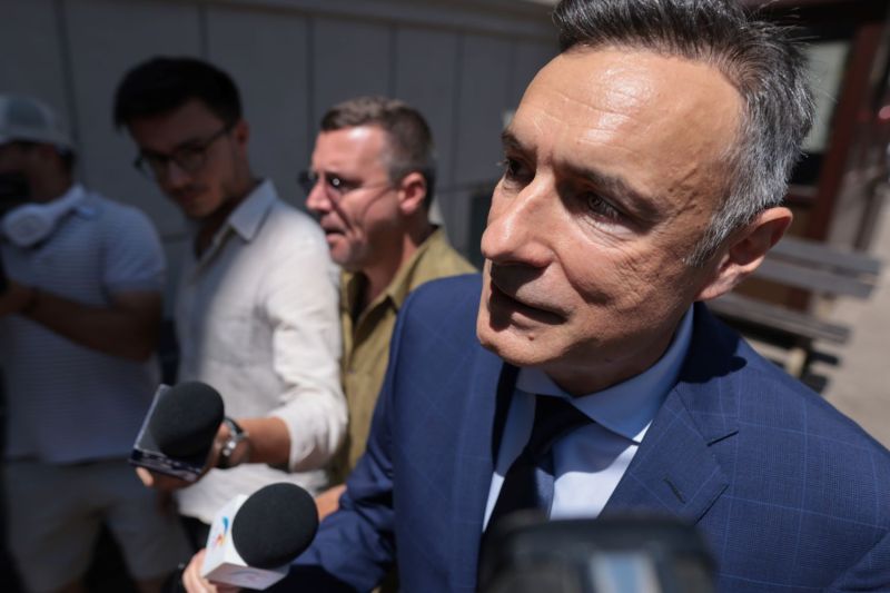 Florian Coldea și Dumitru Dumbravă, trimiși în judecată de DNA pentru trafic de influență