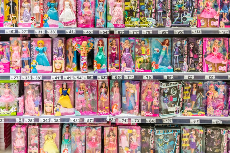 FOTO Mattel a prezentat o Barbie care trăiește cu diabet.