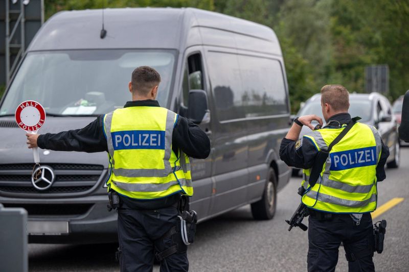 Germania nu mai este țara preferată de solicitanții de azil din Europa. Două altele câștigă teren printre migranți