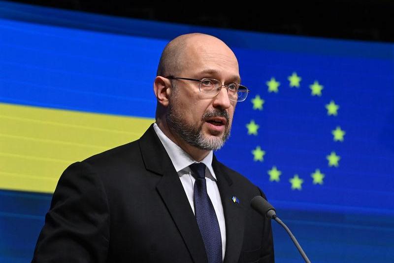 Guvernul Ucrainei condus de Demis Smîhal a fost dizolvat oficial prin vot în Parlament. Cine va prelua funcția de premier și ce priorități a stabilit Zelenski