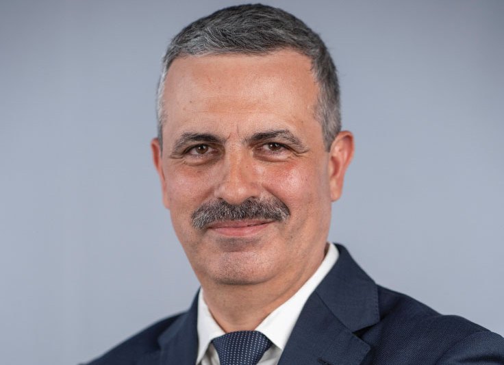 În prima jumătate a anului, piața fuziunilor și achizițiilor din România a raportat 122 de tranzacții cu o valoare cumulate de peste 2,7 miliarde de euro, crescând comparativ cu aceeași perioadă a anului anterior