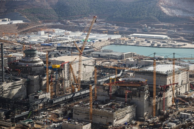 Întârzieri la prima centrală nucleară din Turcia din cauza neachitării salariilor de către ruși. Rosatom acuză presiunea „țărilor neprietenoase”