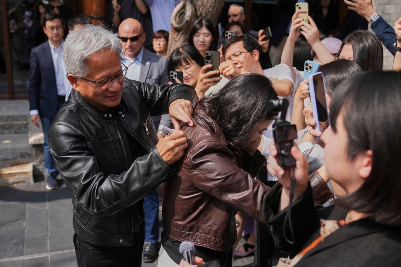 Jensen Huang de la Nvidia: record de miliardari în echipa sa, datorită politicii de compensare
