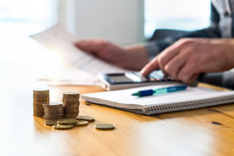 „Măsurile esențiale pentru economie”, afirmă un economist de renume, referitor la pachetul fiscal propus. Totodată, un alt specialist subliniază aspectele „absolut necesare” pentru acțiunile guvernului.