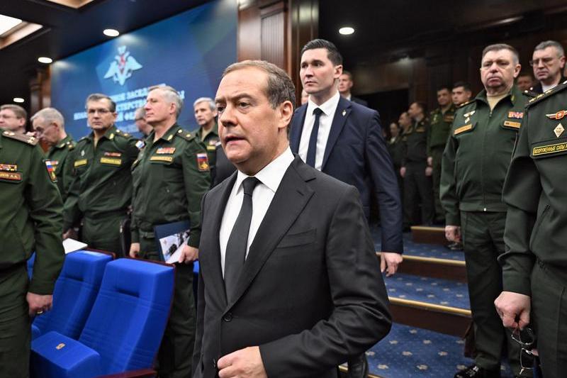 Medvedev critică parteneriatul UE-SUA ca fiind "ostil Rusiei"