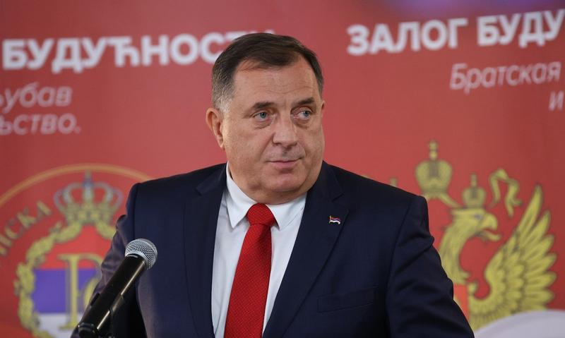Milorad Dodik, liderul sârbilor din Bosnia, s-a înfățișat în fața justiției, iar mandatul său de arestare a fost anulat