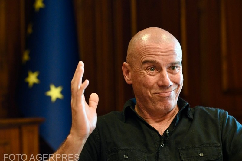 Ministerul Culturii avertizează asupra posibilei suspendări a spectacolelor și accesului la muzee în weekenduri, acuzând sindicatele