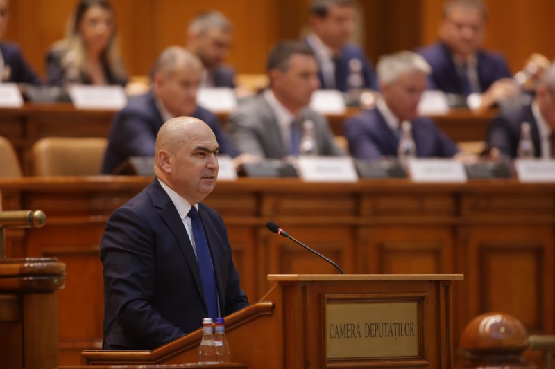 Momentul în care Executivul își asumă responsabilitatea pentru majorările fiscale și suspendarea pensiilor și salariilor.