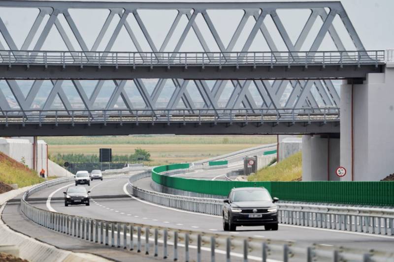 Notificare pentru șoferi: Tariful pentru rovinietă urcă la 50 de euro de la 1 septembrie. Creșterea semnificativă a amenzii pentru lipsa acesteia