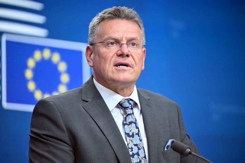 O ultimă tentativă. Un reprezentant al UE călătorește la Washington, în condițiile în care Bruxelles-ul se pregătește să răspundă ferm la taxele vamale anunțate de Trump