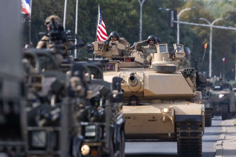 Polonia intenționează să fie ultima fortăreață militară americană în Europa, pe fondul retragerii trupelor SUA
