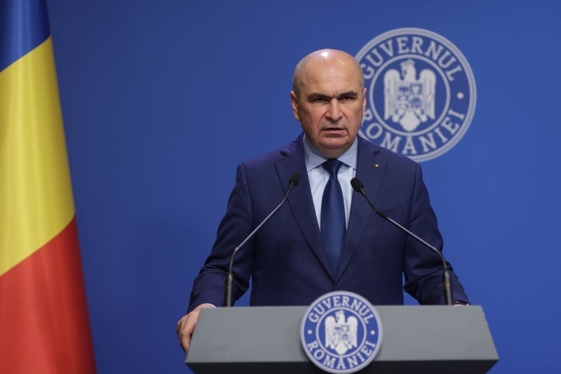 Premierul Bolojan neagă acuzațiile privind solicitarea de fonduri pentru chirie, considerând incidentul o „greșeală regretabilă” în documente