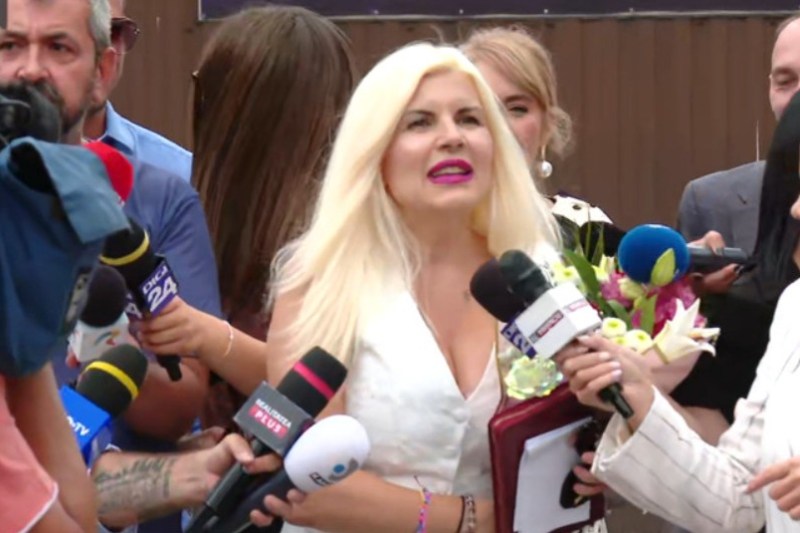 Primele imagini cu Elena Udrea la eliberarea din închisoare. Declarațiile fostului ministru